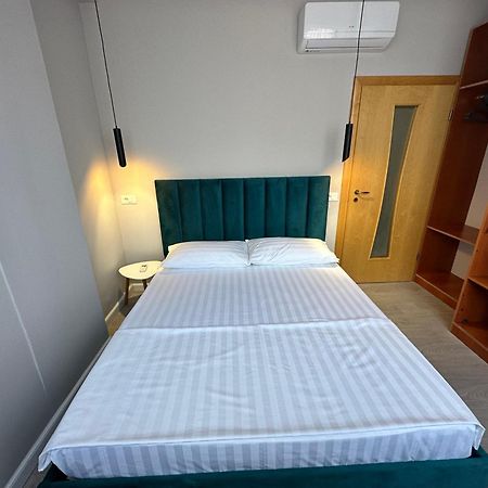 Xhimi'S Seaside Apartments ドゥラス エクステリア 写真